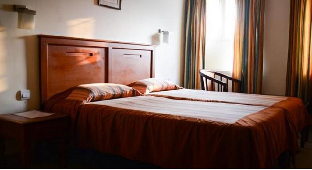 Hotel Hill View Kochi Bagian luar foto