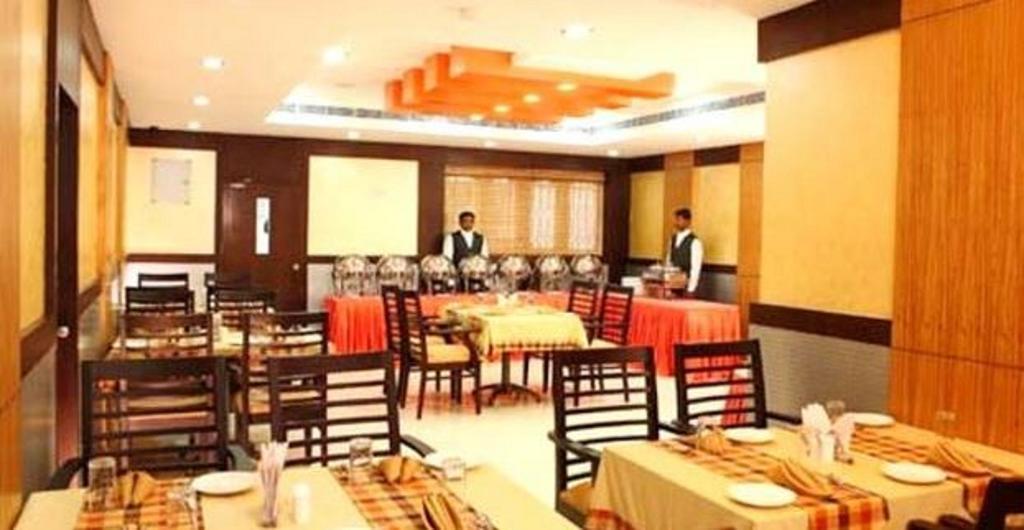 Hotel Hill View Kochi Bagian luar foto